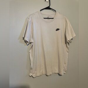 Nike tee